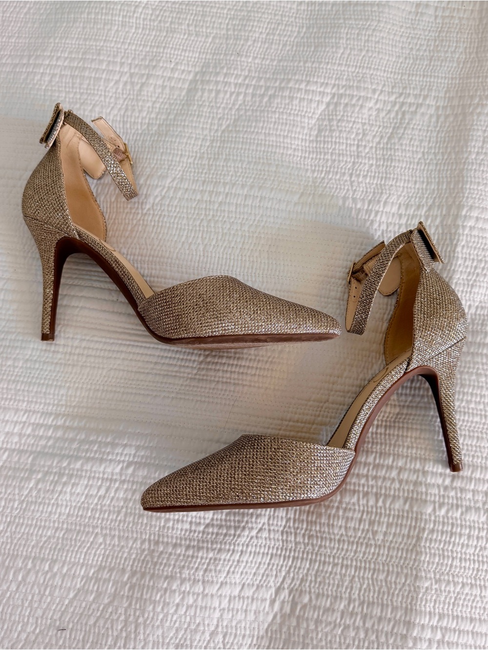 JESSICA SIMPSON Metallic Gold Pointed-Toe Ankle-Strap Heels